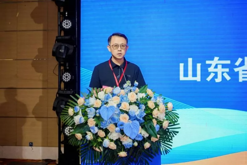 Fokus pada Pembangunan Global: Persatuan Industri Struktur Keluli Shandong Berjaya Mengadakan Persidangan Pertukaran Pengalaman mengenai Pengantarabangsaan Perindustrian