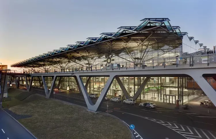 Lapangan Terbang Menyokong Terminal Keluli EPC
