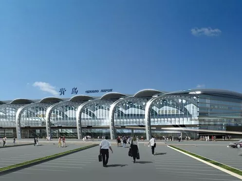 Terminal lapangan terbang dengan bingkai keluli