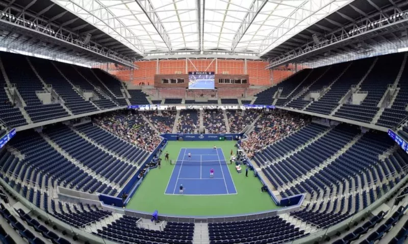 Pembinaan Keluli Stadium Tenis Dalaman