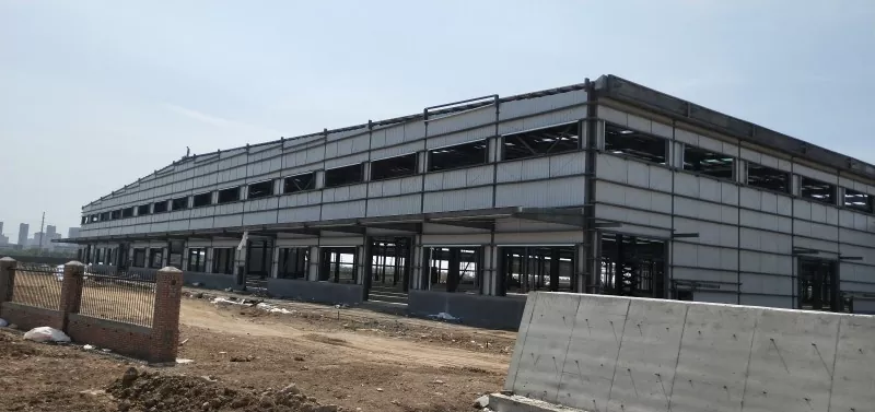 Pembinaan Gudang Logistik Rangka Keluli Prefab Modular
