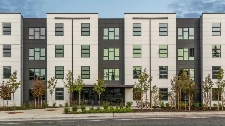 Bangunan Asrama Rangka Keluli